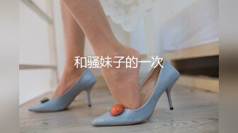 [MP4/ 960M] 新人甜美妹子居家夫妻激情啪啪，穿上黑丝掰穴舔逼很享受，交舔屌硬了骑乘猛操内射