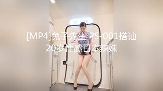 《极品CP魔手外购》价值千元坑神巨作！商场全景特写镜头偸拍女卫超多小姐姐方便~有极品美女各种性感大屁股视觉盛宴 (4)