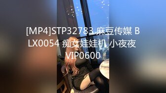 【OnlyFans】OF极品女神 Naomiii 付费福利，后备箱的专属礼物，打卡景点外拍，极品大屁股 5